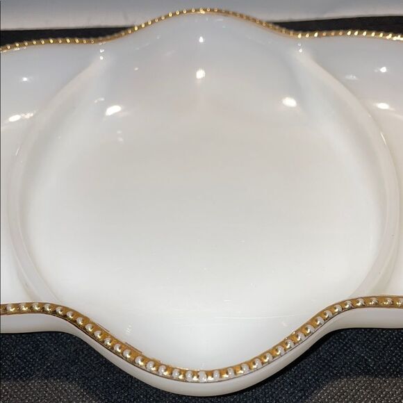 Vintage Fire King White and Gold Serveware Platter - Picture 7 of 12